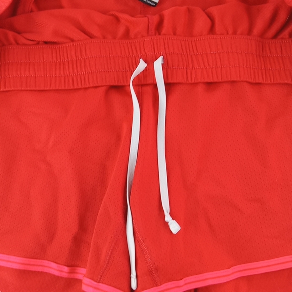 XL Dri FitNIKE Red & Neon Short - Picture 6 of 10